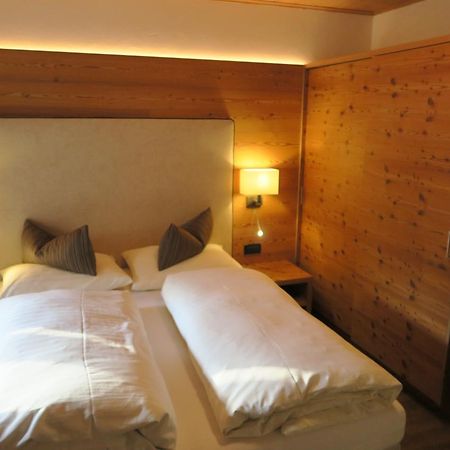 Garni Salegg Aparthotel Ortisei Eksteriør bilde