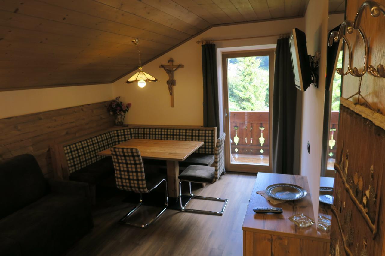 Garni Salegg Aparthotel Ortisei Eksteriør bilde